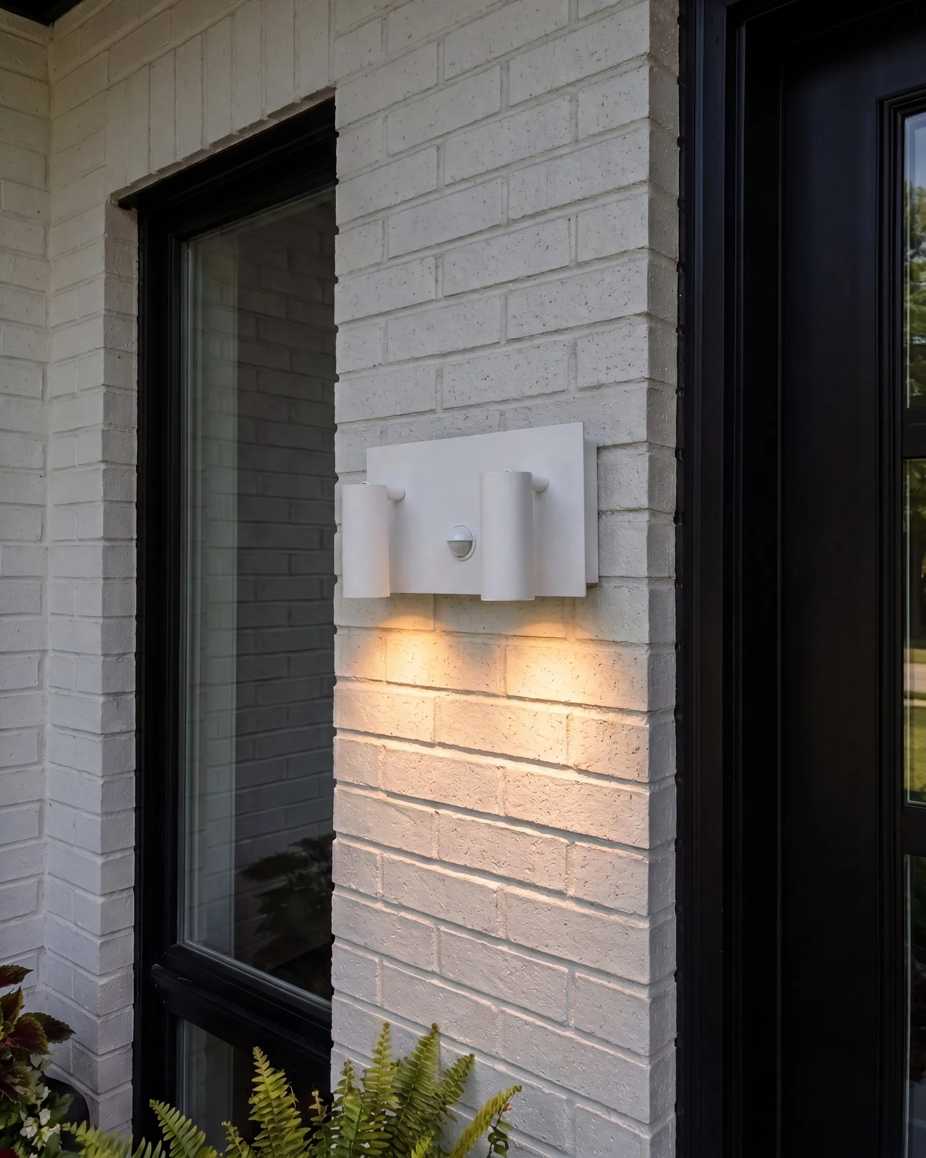 Outdoor LED Wall Light CASSLEY with Motion Sensor White_1108098