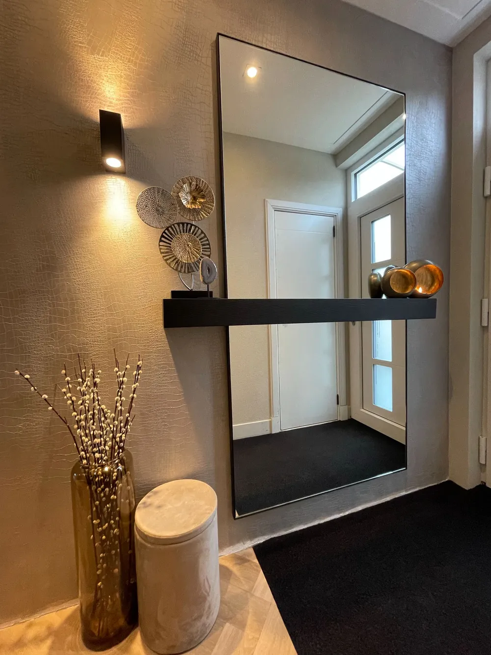 Dekoracyjna rzeźba metalowa złoto-srebrna URANIUM _820817