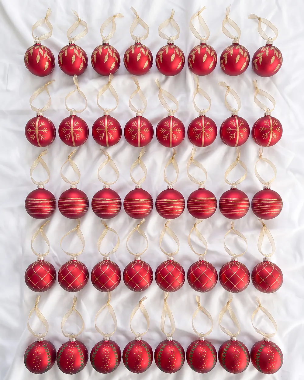 Set of 40 Baubles WINTERGLOW Glass Red