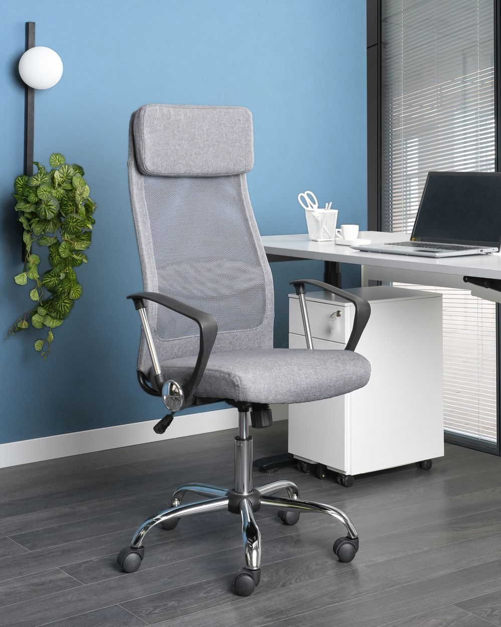 Charcoal grey desk chair discount