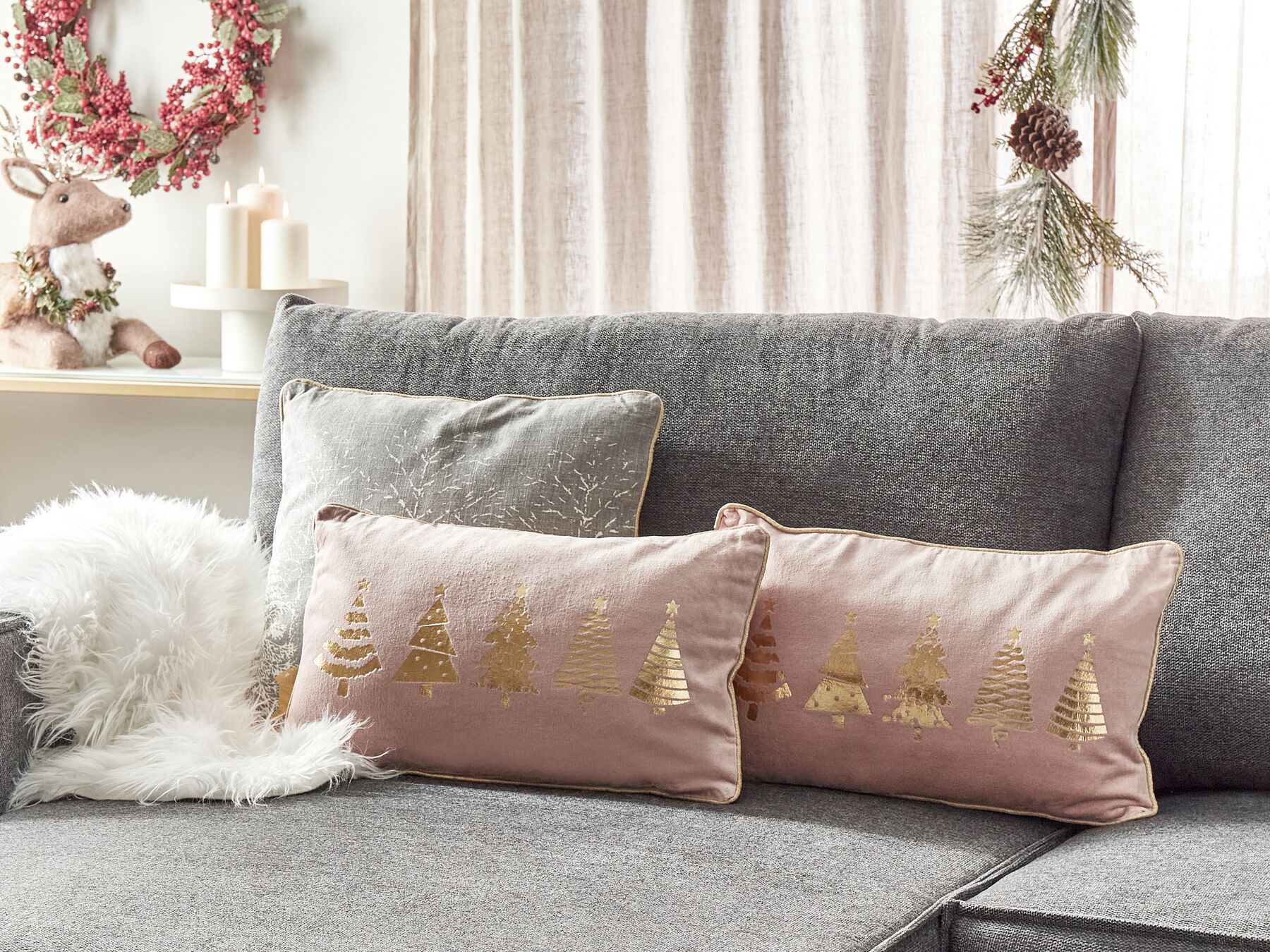 Set of 2 Velvet Cushions Christmas Tree Print 30 x 50 cm Pink ALSOBIA_887571