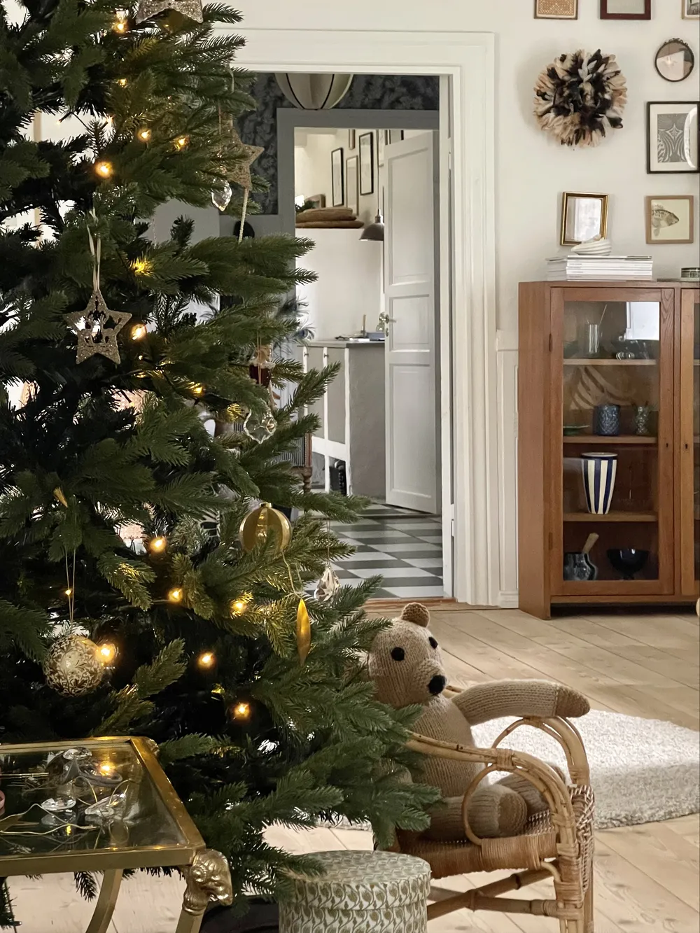 Artificial Christmas Tree HUXLEY 180 cm Green_835867