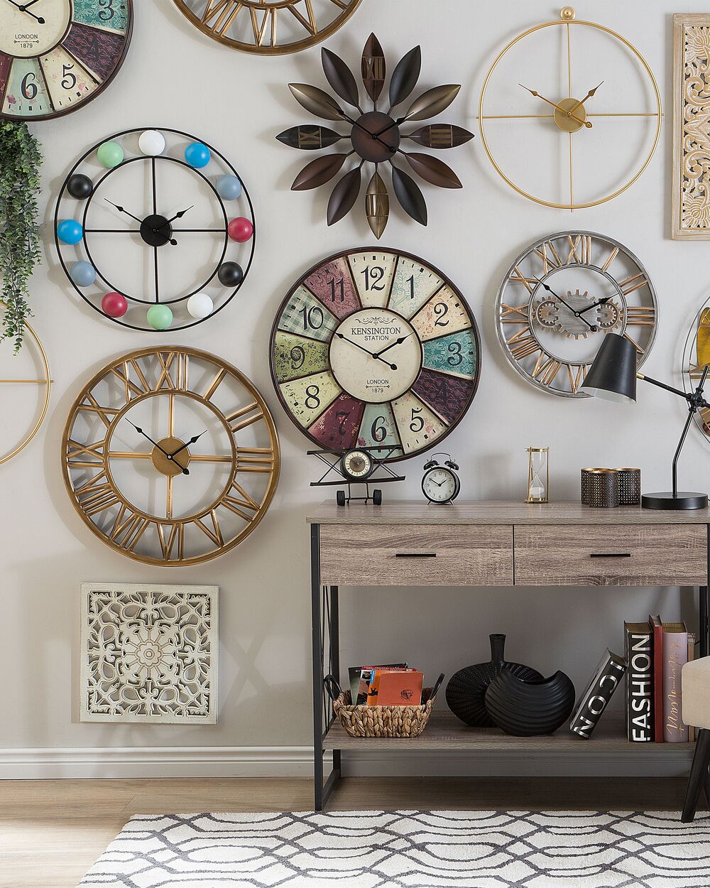 Reloj de pared en plata dorado SEON Beliani.es