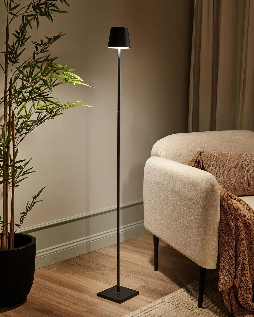 Lampada da terra senza fili a LED GAVARRESA con dimmer Metallo Nero_940554
