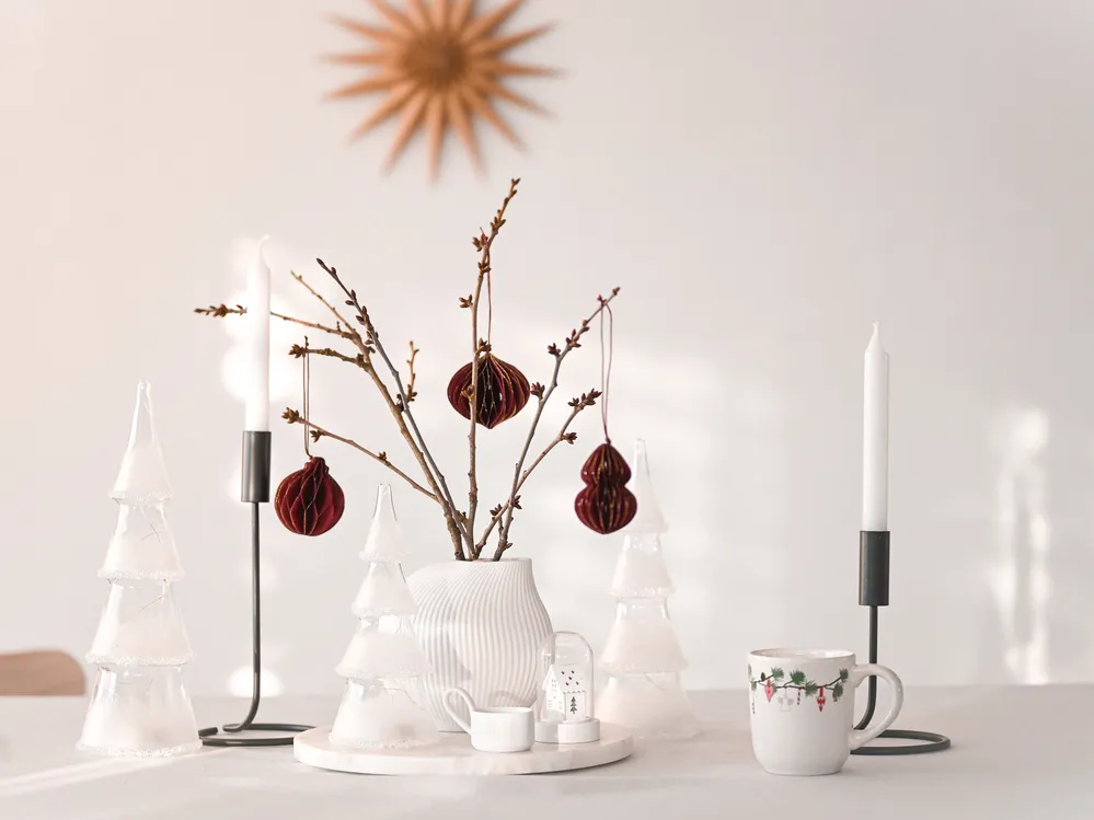 Lot de 33 décorations dorées pour sapin de Noël - WESELTON 7184 Lot de 33 décorations dorées pour sapin de Noël - WESELTON 7184