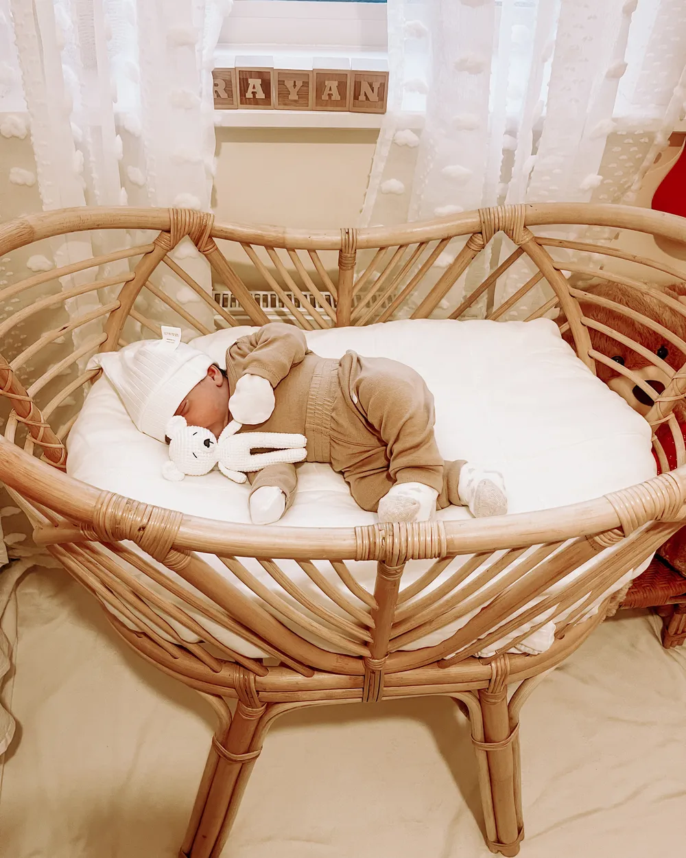 Chloe Rocking Bassinet Chloe Bassinet New Arrivals