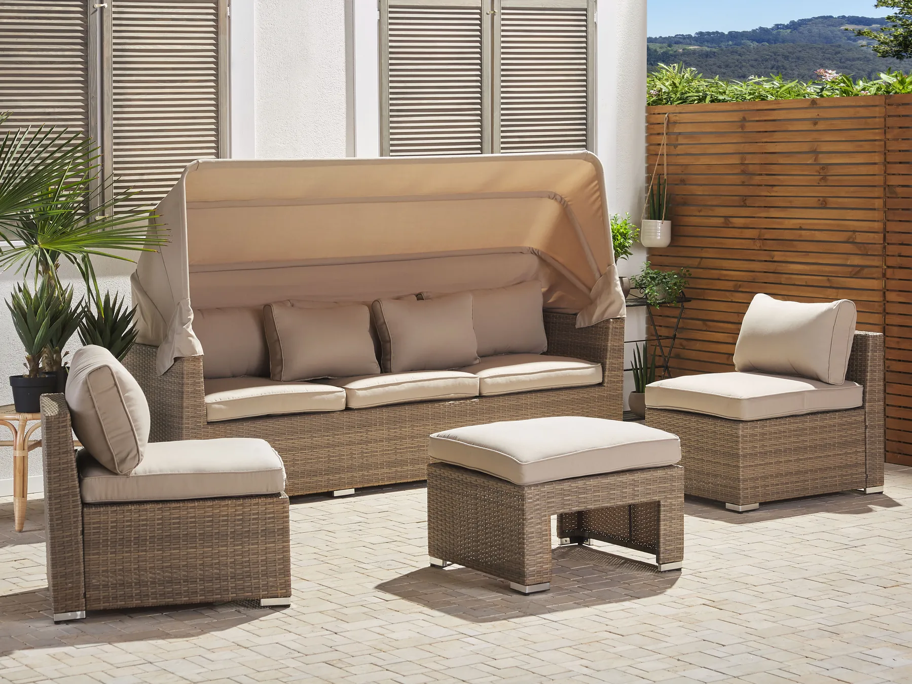 Set da giardino con tavolo 5 posti COCCOLIA Modulare Rattan sintetico (PE) Beige_811626