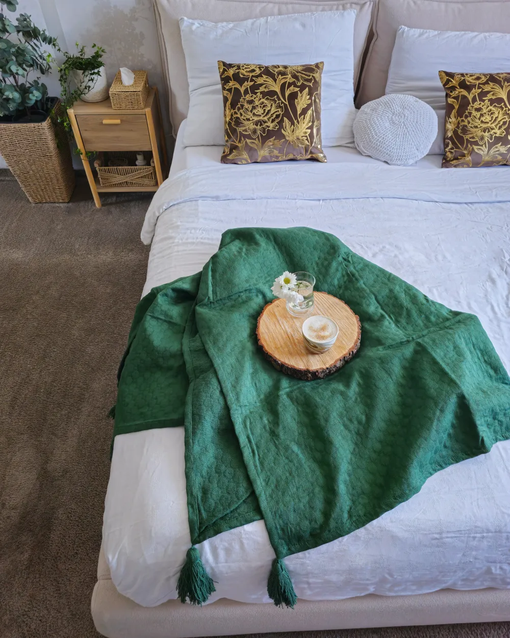Quilted Bedspread – Lightweight Moroccan Style Quilt For All Seasons, Super King To Single Sizes (Leaf Green)