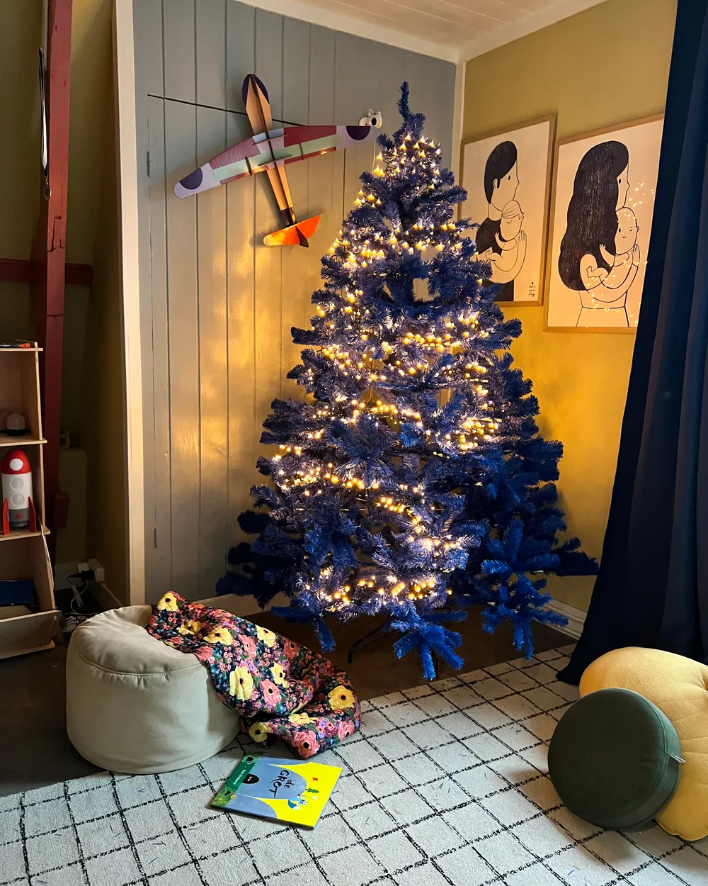 Árbol de Navidad FARNHAM 210 cm Azul - Main Image