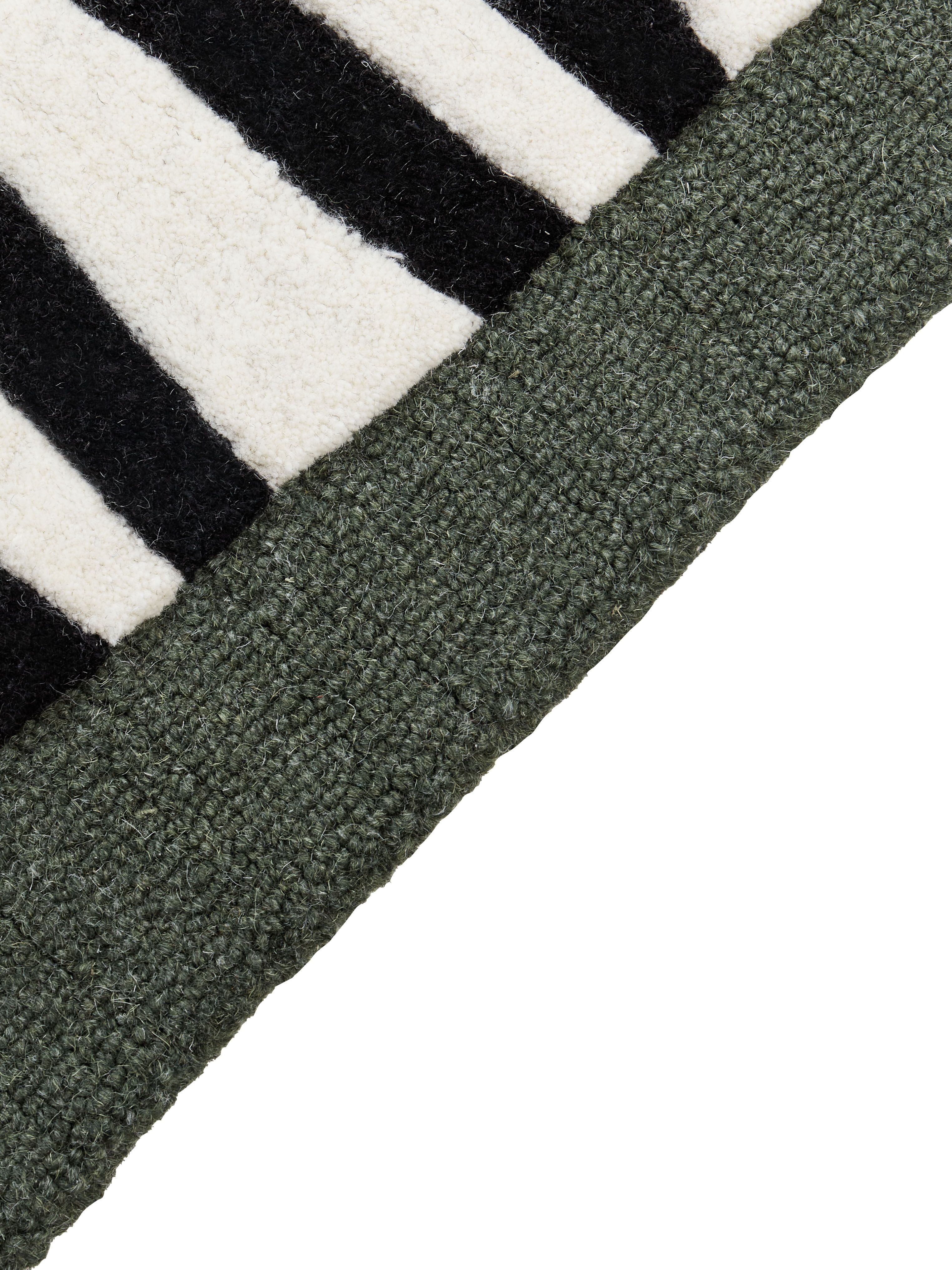 Rug OKAPI Dark Green 160 x 230 cm | Beliani.co.uk