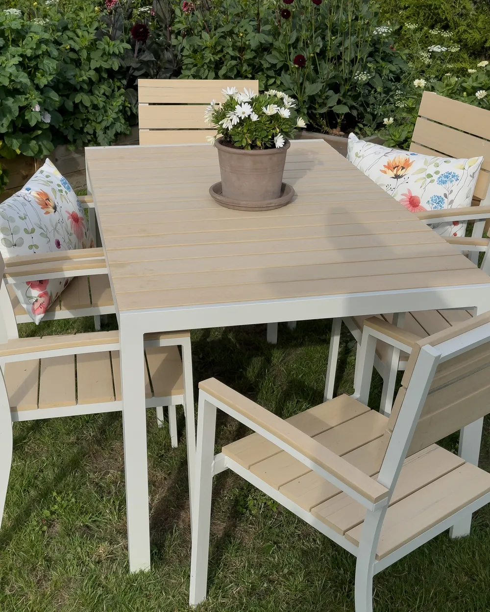 Table de balcon pliante vert d'eau D 60 cm GRENADE | Tables à manger de jardin | Pier Import Table de balcon pliante vert d'eau D 60 cm GRENADE | Tables à manger de jardin | Pier Import