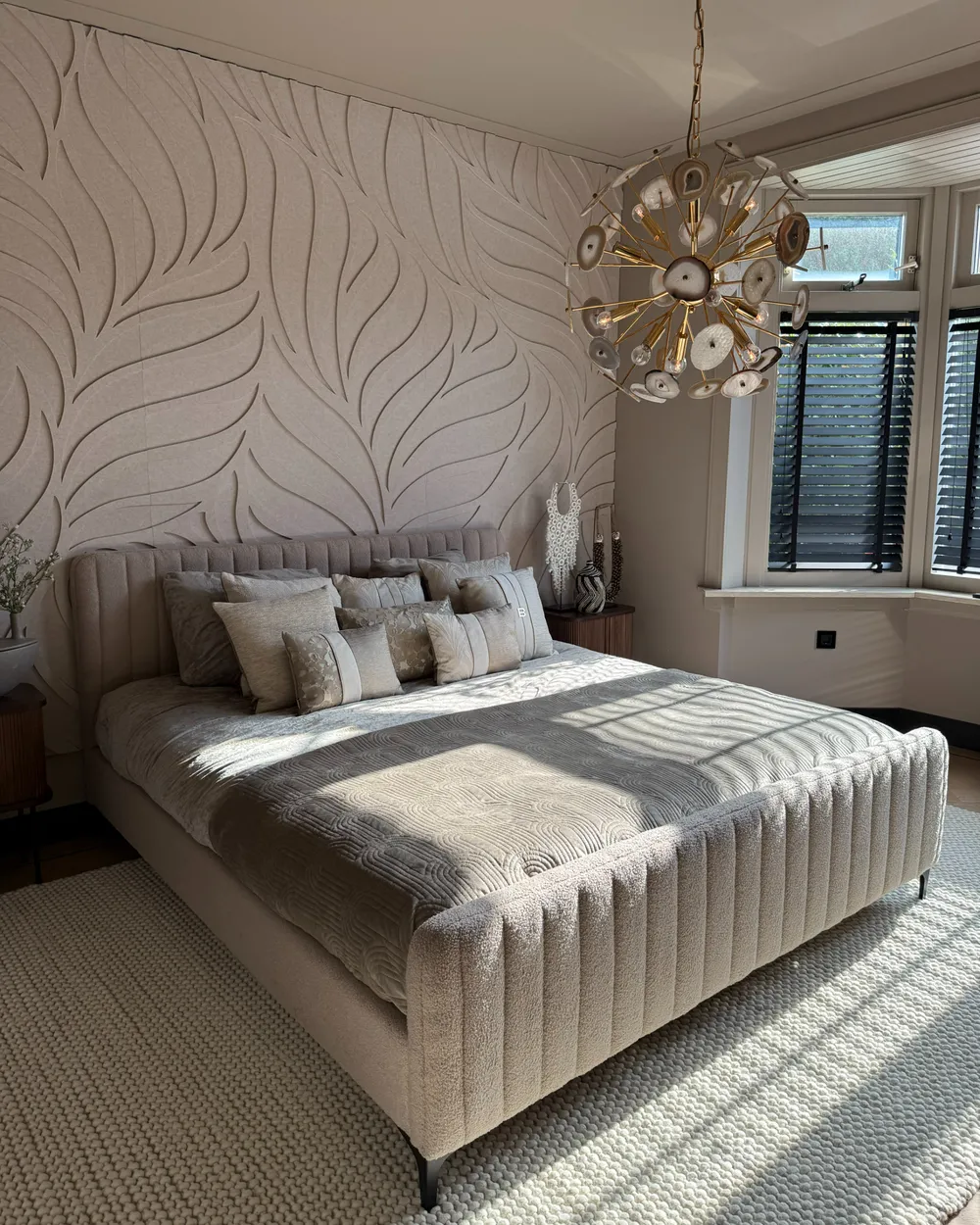 Bed Boucle LUNAN 180 x 200 cm (EU Super King) Beige_982790