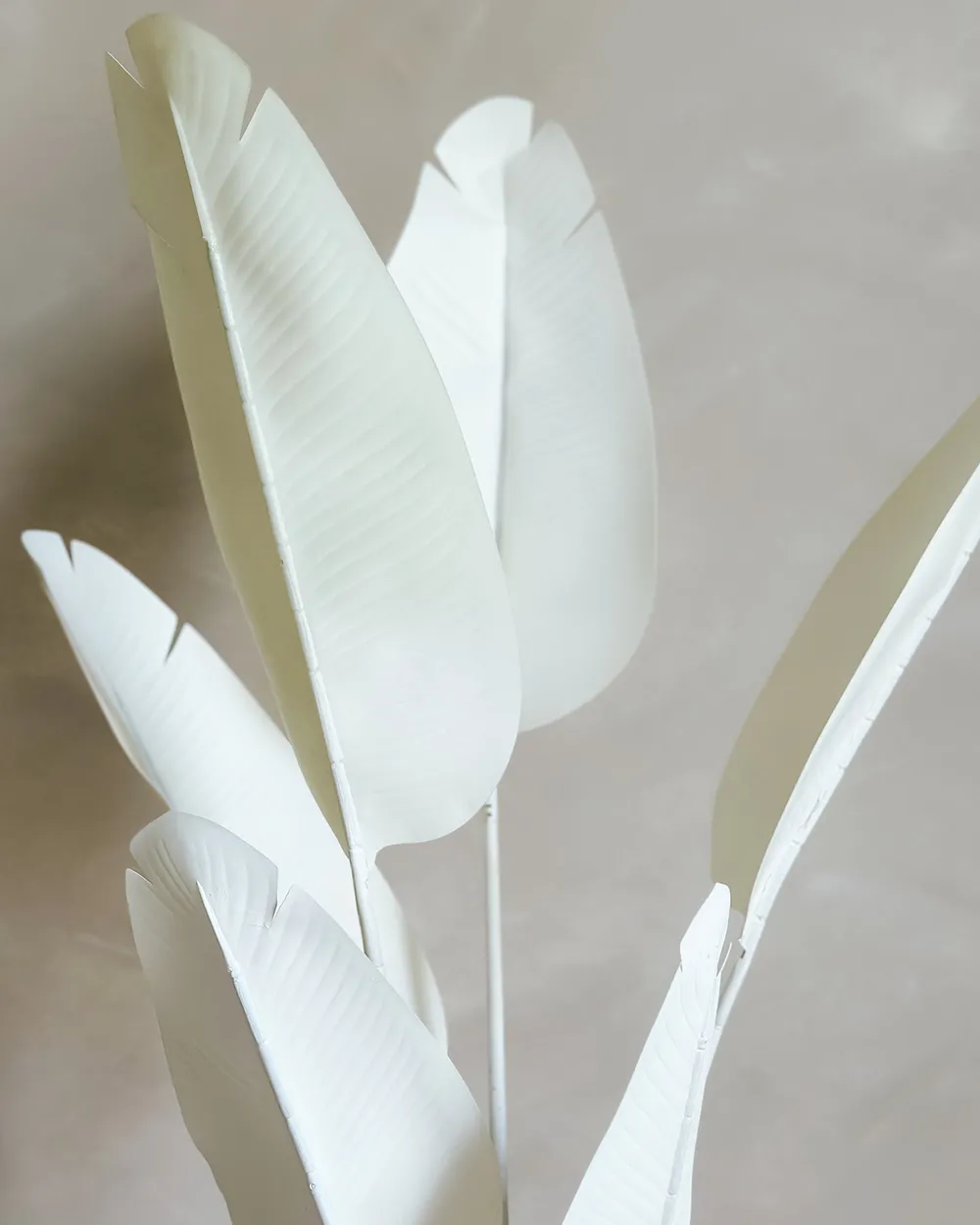 Sztuczna roślina BANANA TREE 123 cm Biały_1005750