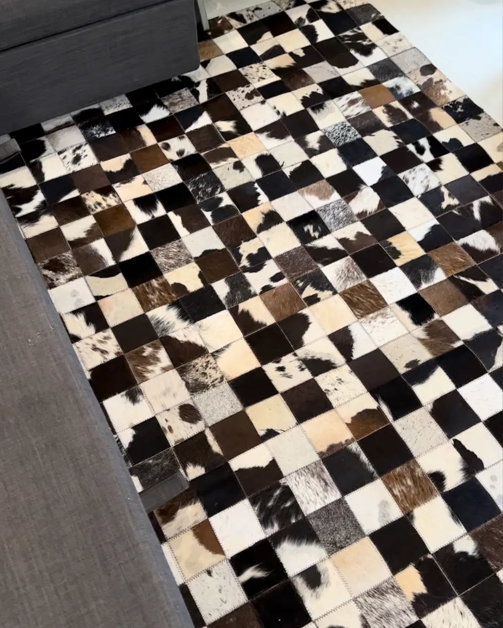 Rug CERLI White 140 x 200 cm Leather_957110