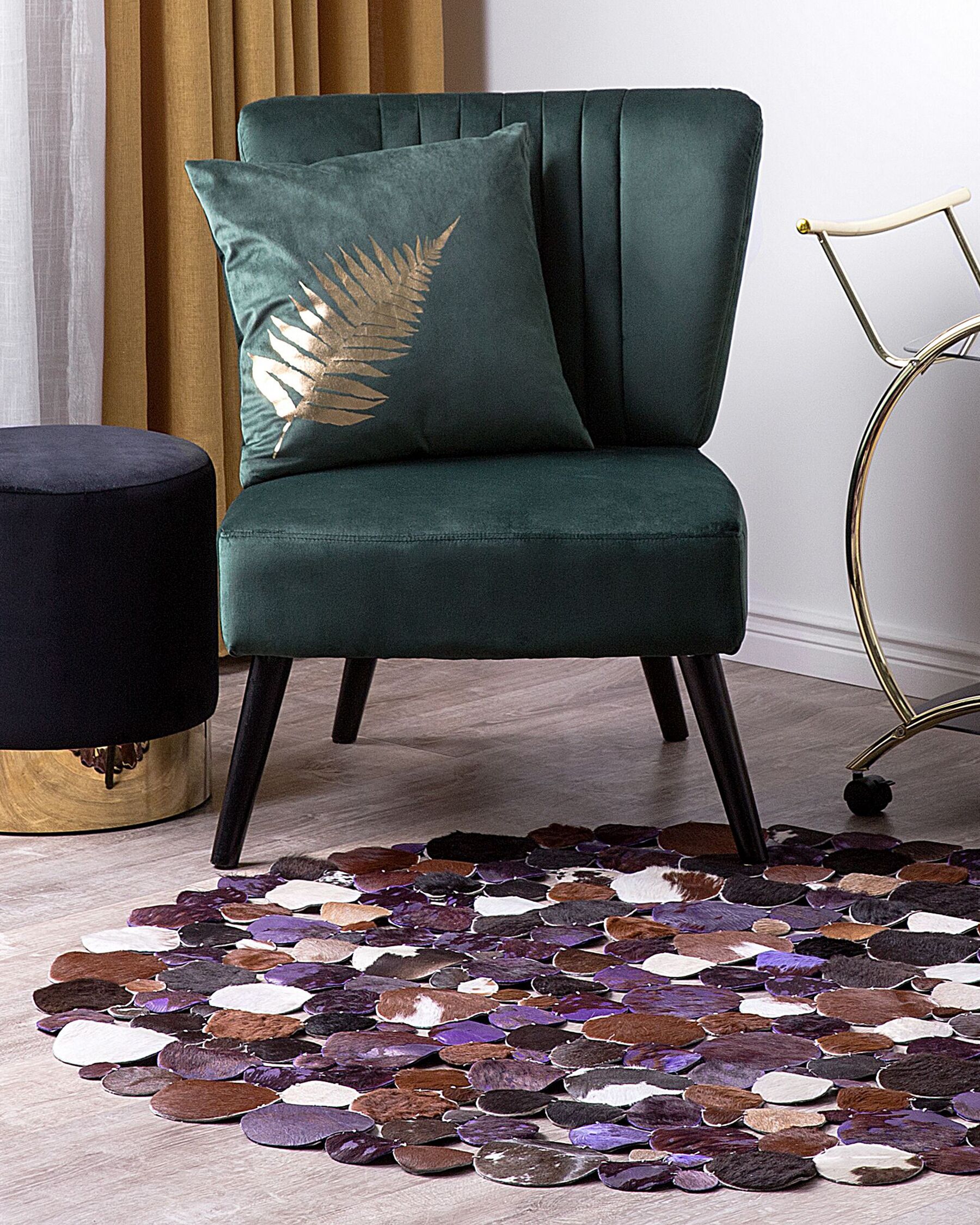 Round Cowhide Rug ⌀ 140 cm Purple Multicolour SORGUN_738093