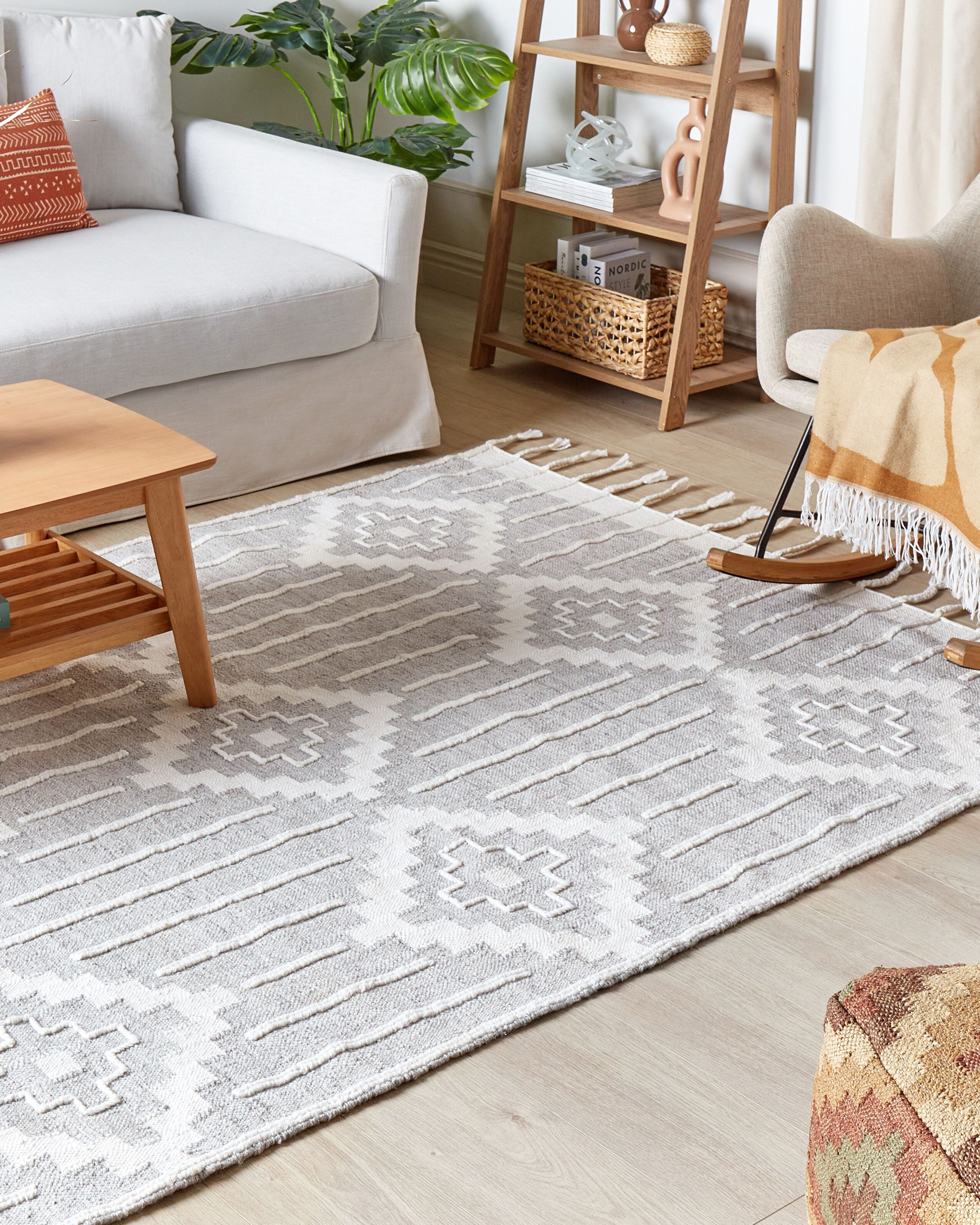 Ulkomatto Harmaa valkoinen 160 X 230 Cm TABIAT Beliani fi ulkomatto-harmaa-valkoinen-160-x-230-cm-tabiat-beliani-fi