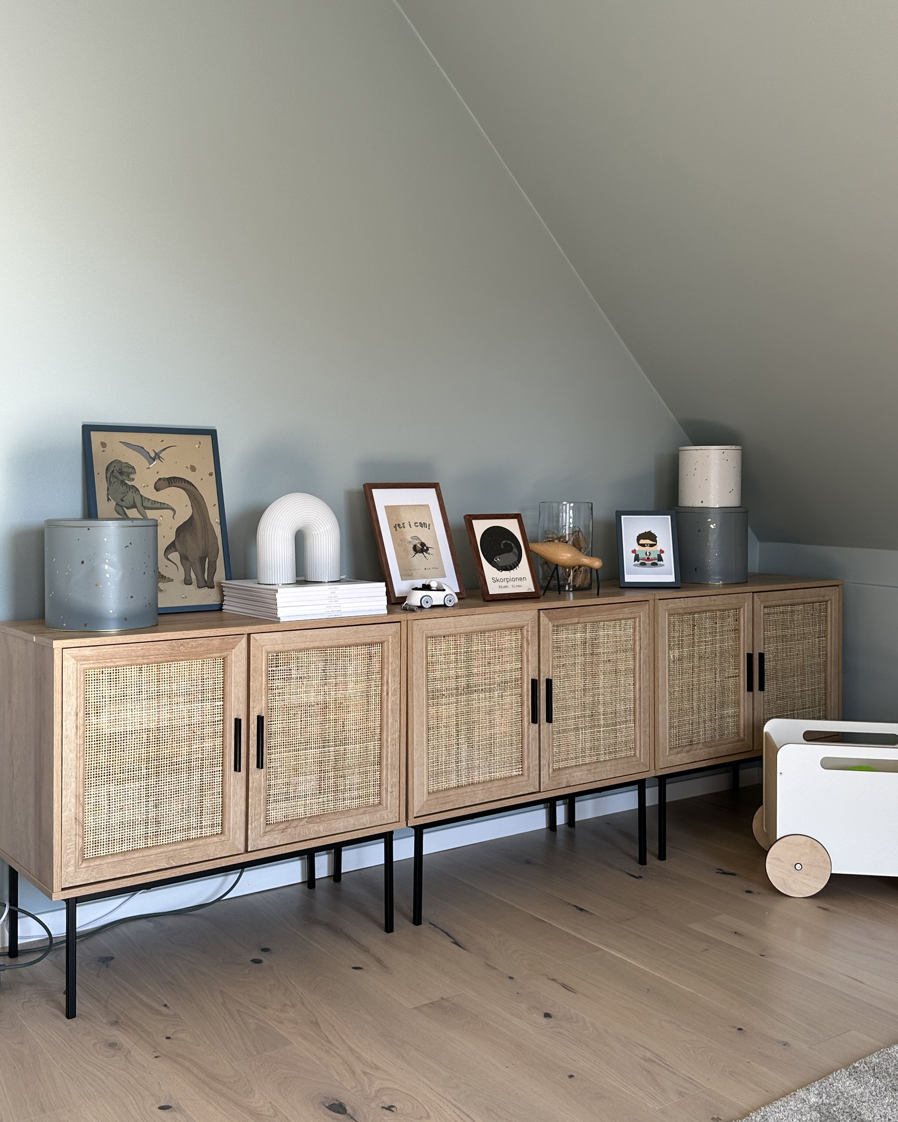 Rattan 2 Door Sideboard Light Wood PASCO | Beliani.co.uk