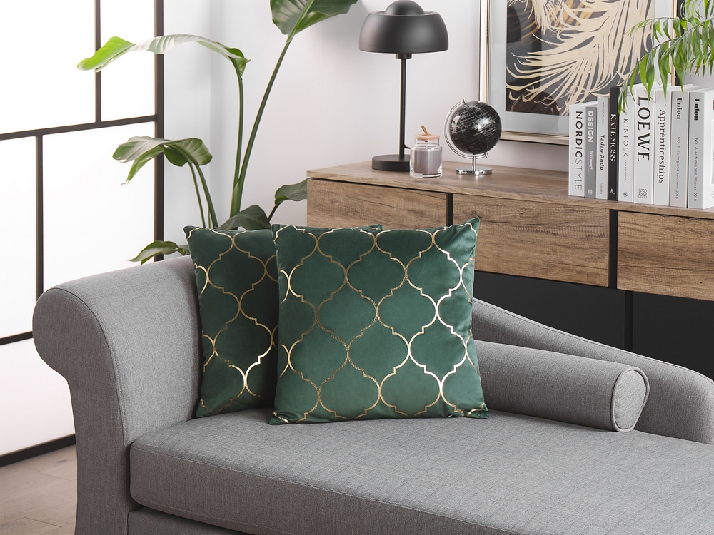 cojines verdes sillones grises con cojines