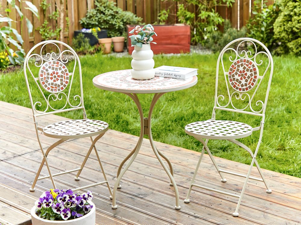 Metal Garden Bistro Set White SPELLO Beliani.cz