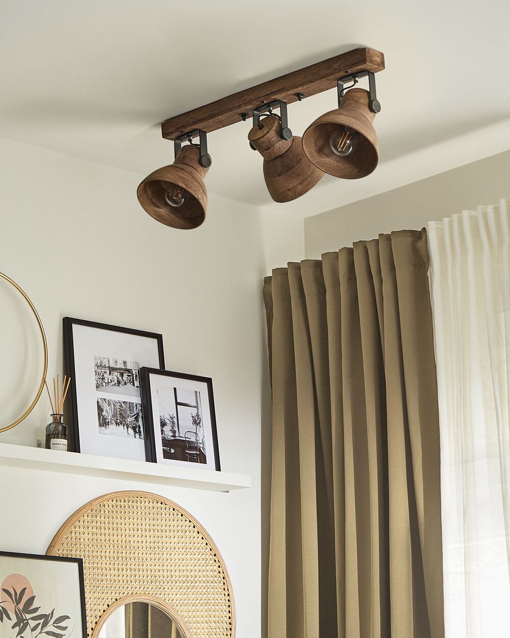 3 light spotlight on sale