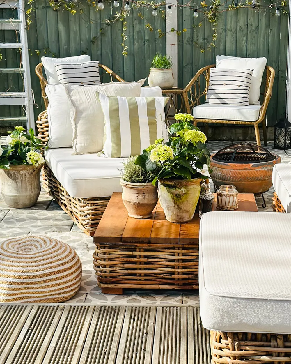 Garden Lounge Set with Table Seater VARALLO Left Hand Modular