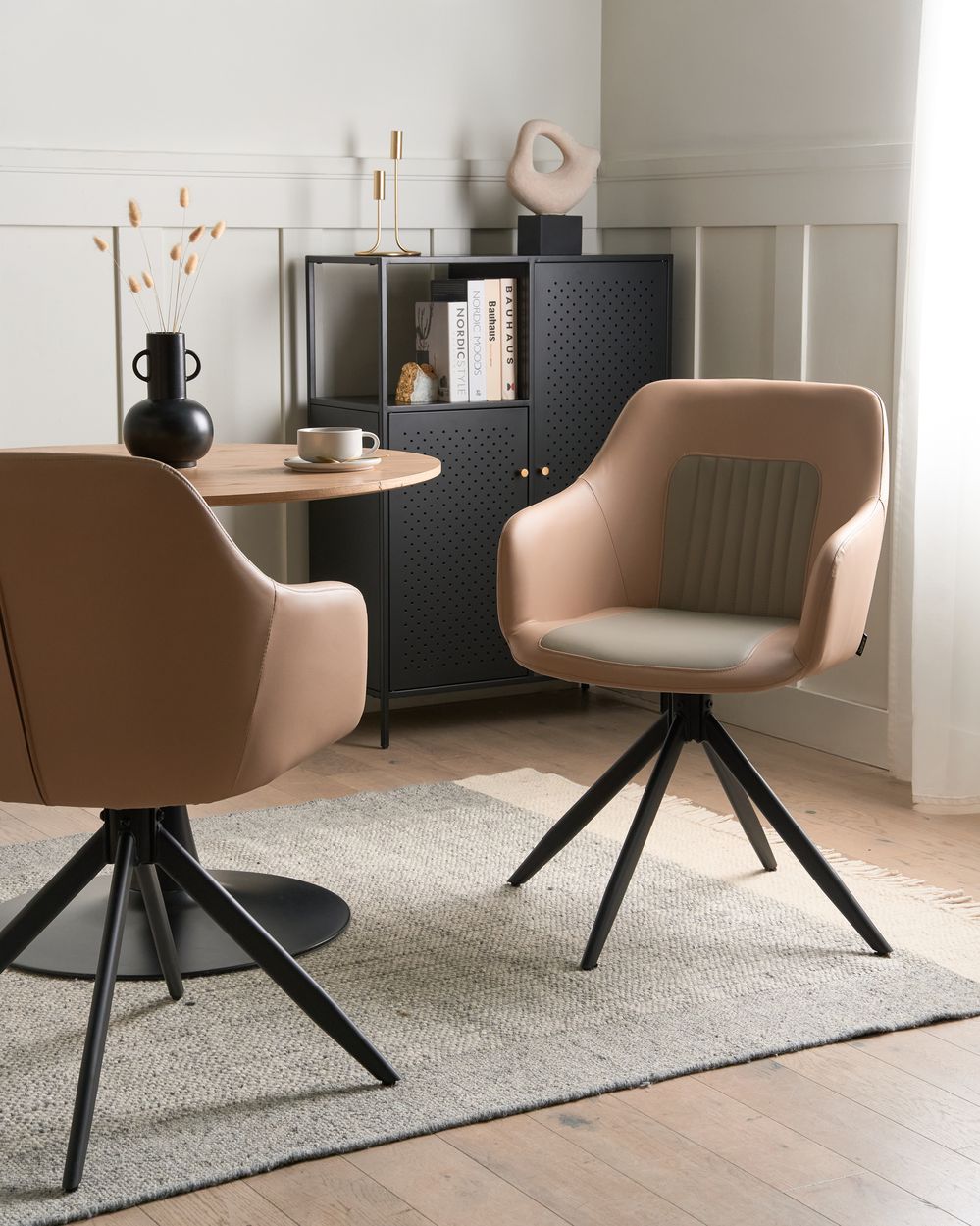 Esszimmerstuhl 2er Set drehbar LIKELY Kunstleder Sandbeige