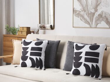 Set of 2 Cushions Geometric Pattern 45 x 45 cm White and Black LIRIOPE