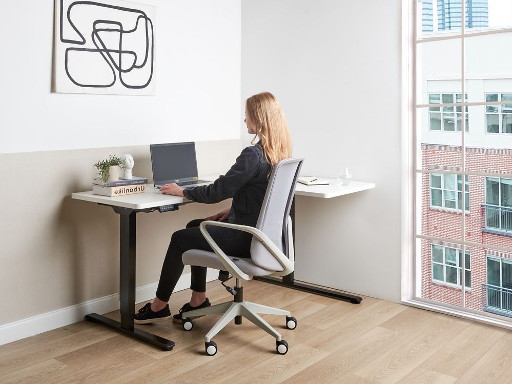 Electric Adjustable Corner Desk DESTINES 160 cm 109 cm White/ Black Right Hand