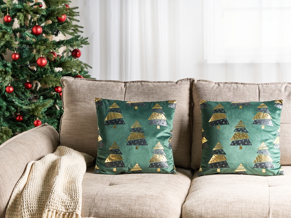 Set of 2 Velvet Cushions Christmas Tree Pattern 45 x 45 cm Green GOLDSPRUCE Beliani.cz