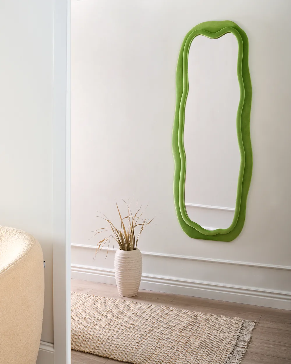 Lustro ścienne BEAUNE 56 cm 160 cm Welur Zielony
