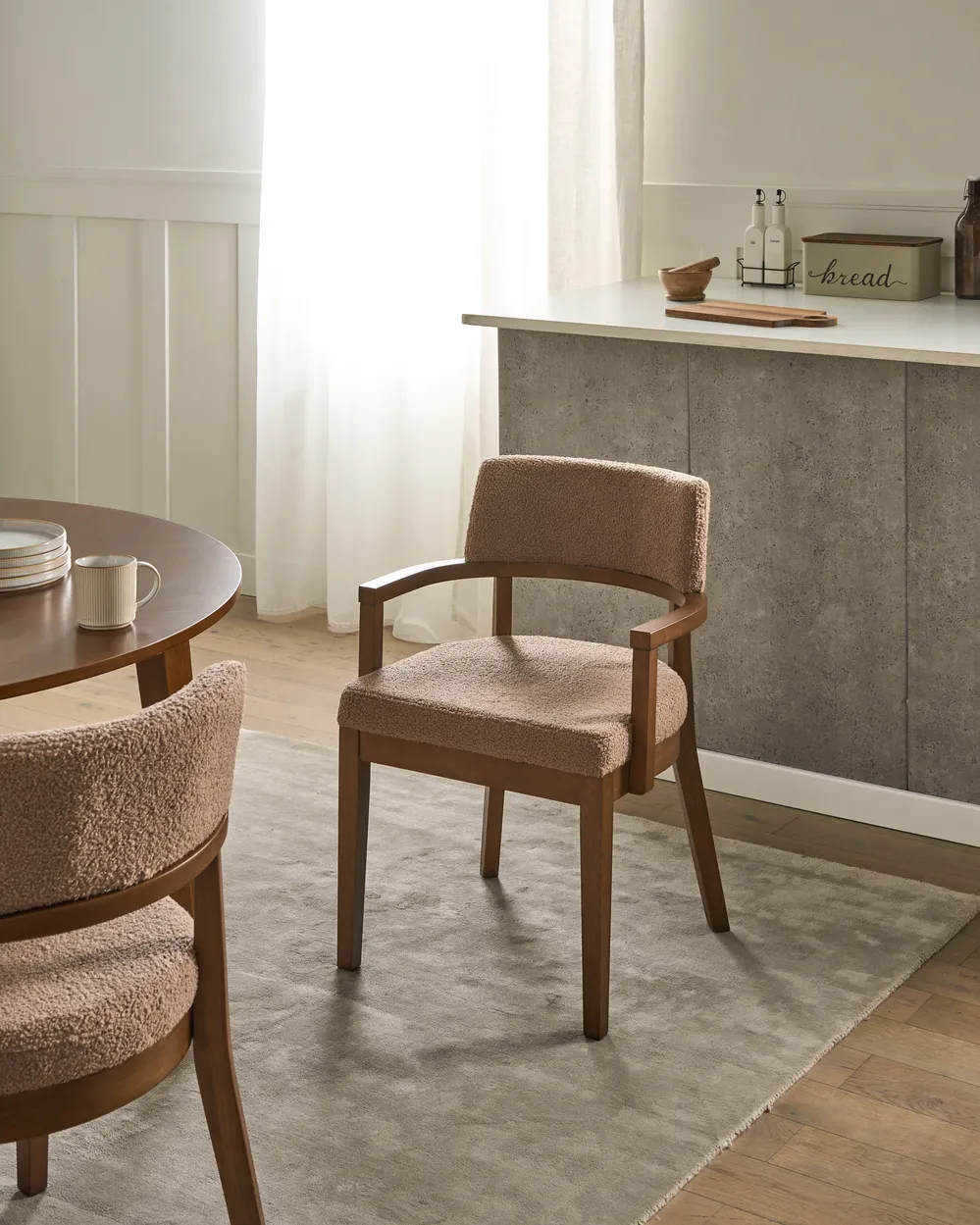 Set med 2 matstolar DALBO Bouclé Mörkbrun/ Taupe