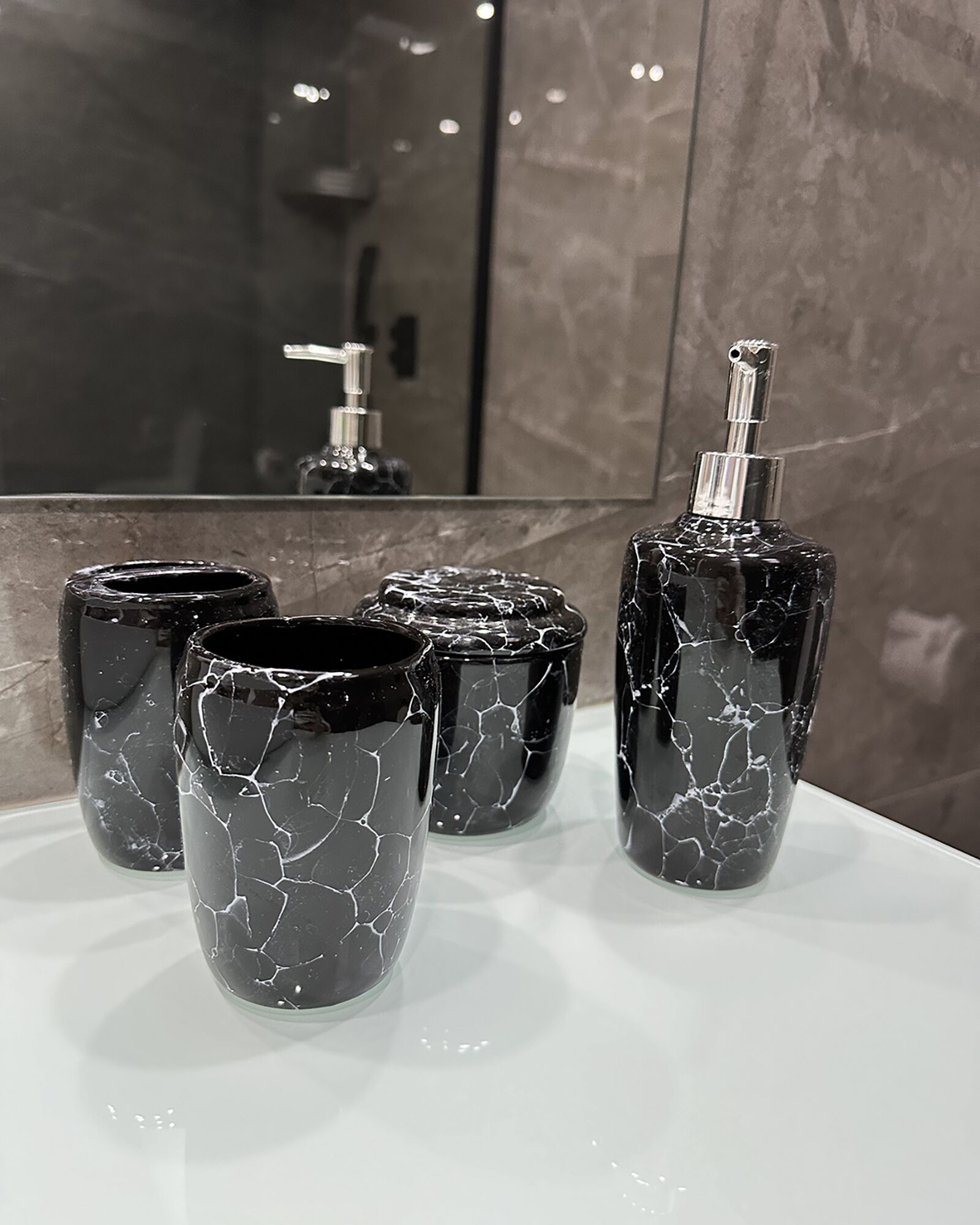 Relaxdays - Set De 7 Accessoires Salle De Bain En Plastique Blanc Et Bambou (poubelle, Brosse WC, Distributeur, Etc.) - 8
