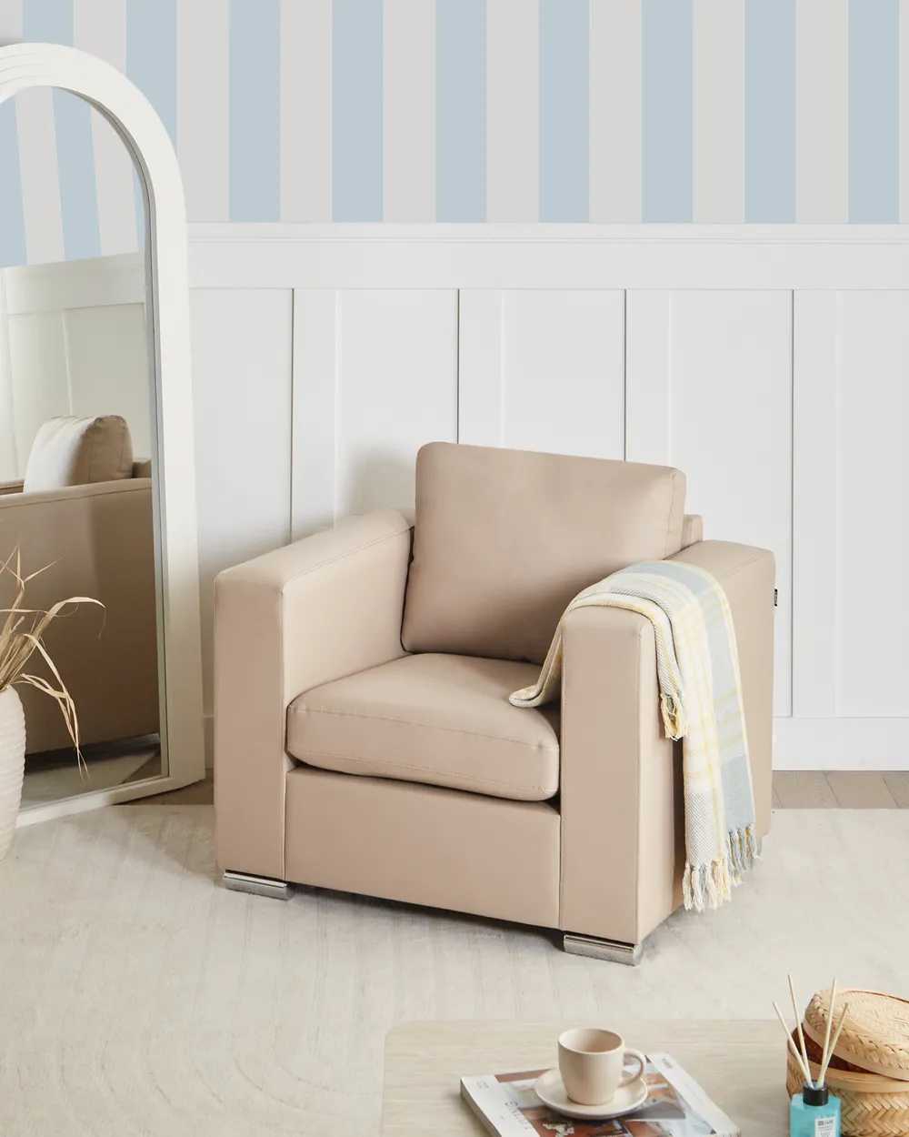 Sillón HELSINKI Piel Beige