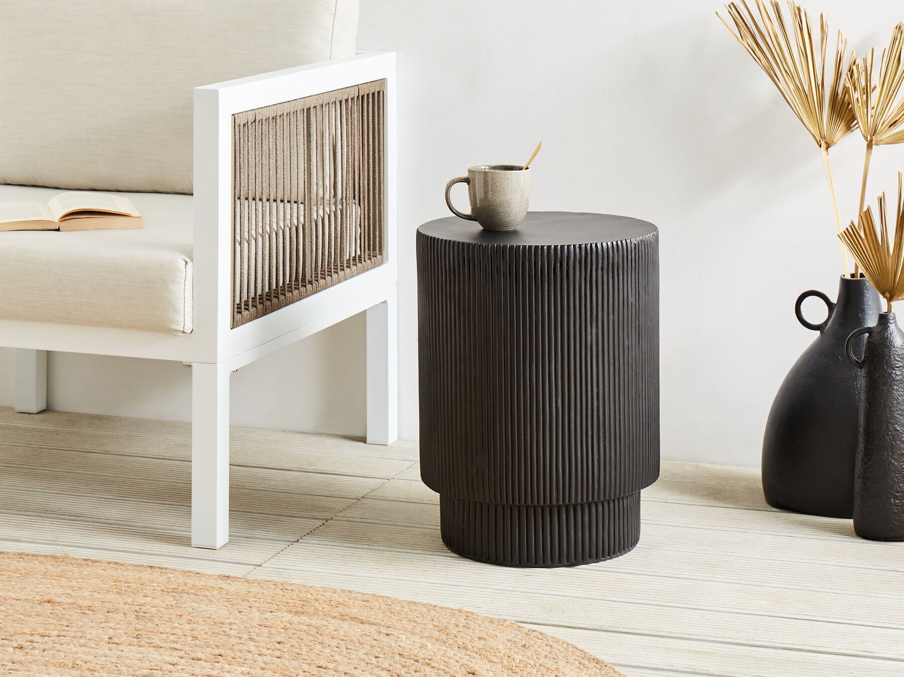 Accent Side Table Black BICCARI_918781