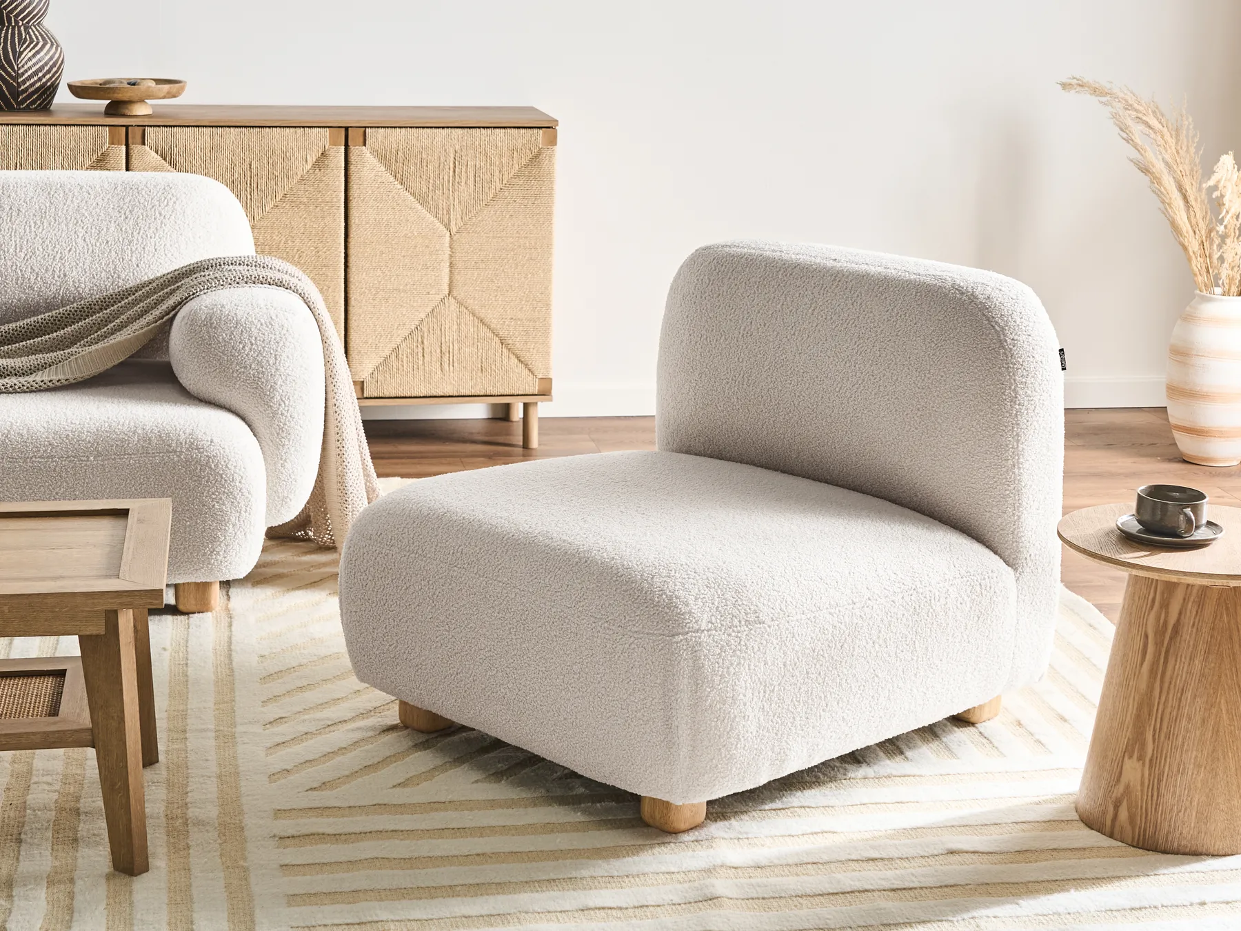 1-Seat Section AMLI Boucle Off-White_1070017