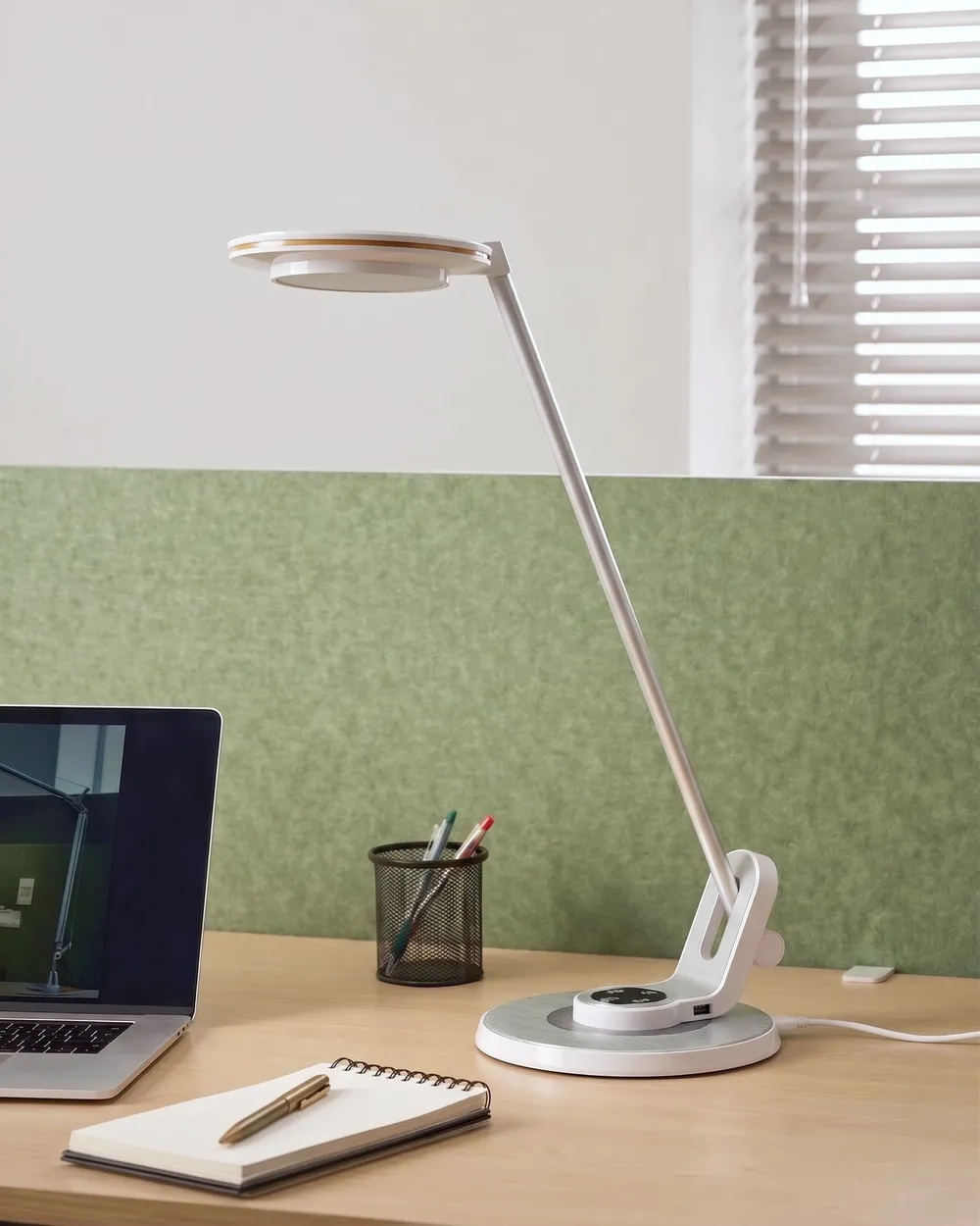 Lampada da scrivania a LED CORVUS con dimmer Metallo Bianco/Argento_1080376