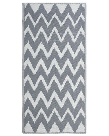 Outdoor Teppich grau 90 x 180 cm ZickZack-Muster zweiseitig Kurzflor SIRSA