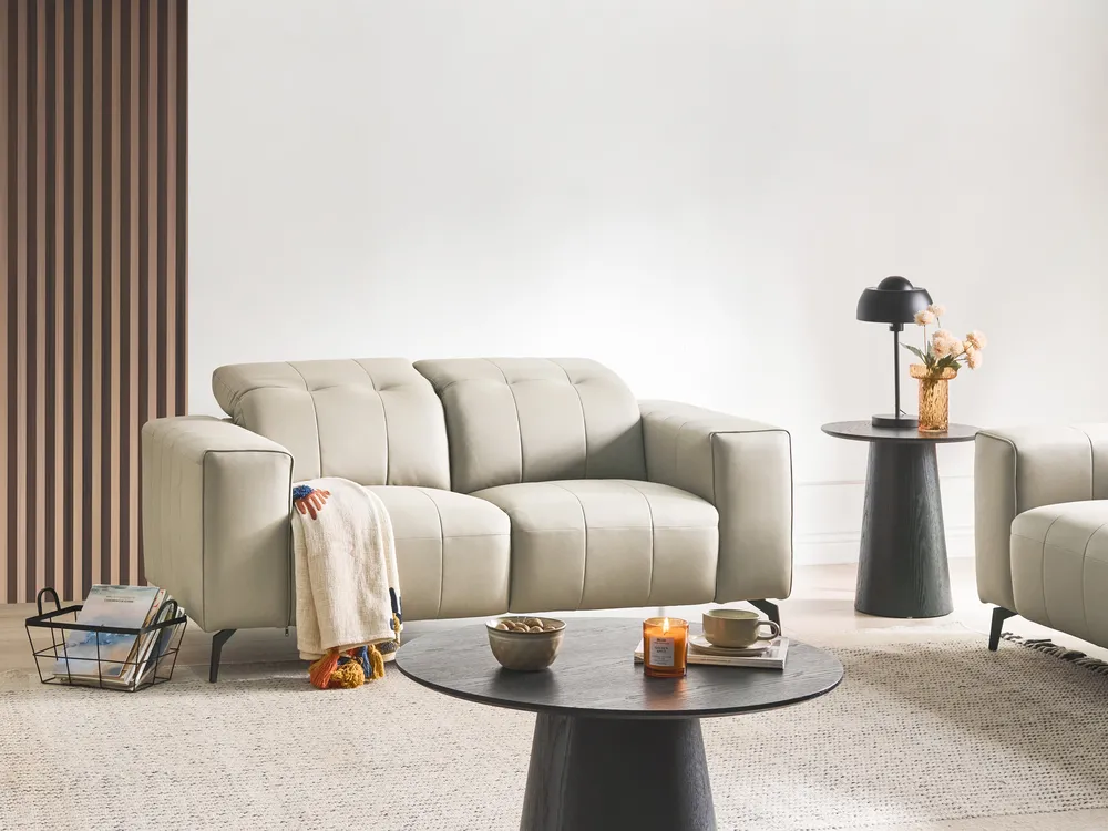 Sofa dla 2 osób OMMEL Jasnobeżowy