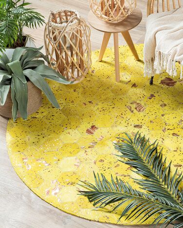 Round Cowhide Area Rug ⌀ 140 cm Yellow ZEYTIN