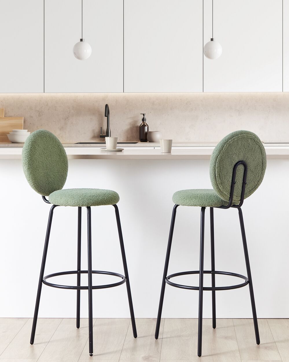 Set di 2 sedie alte EMERY Bouclé Verde chiaro