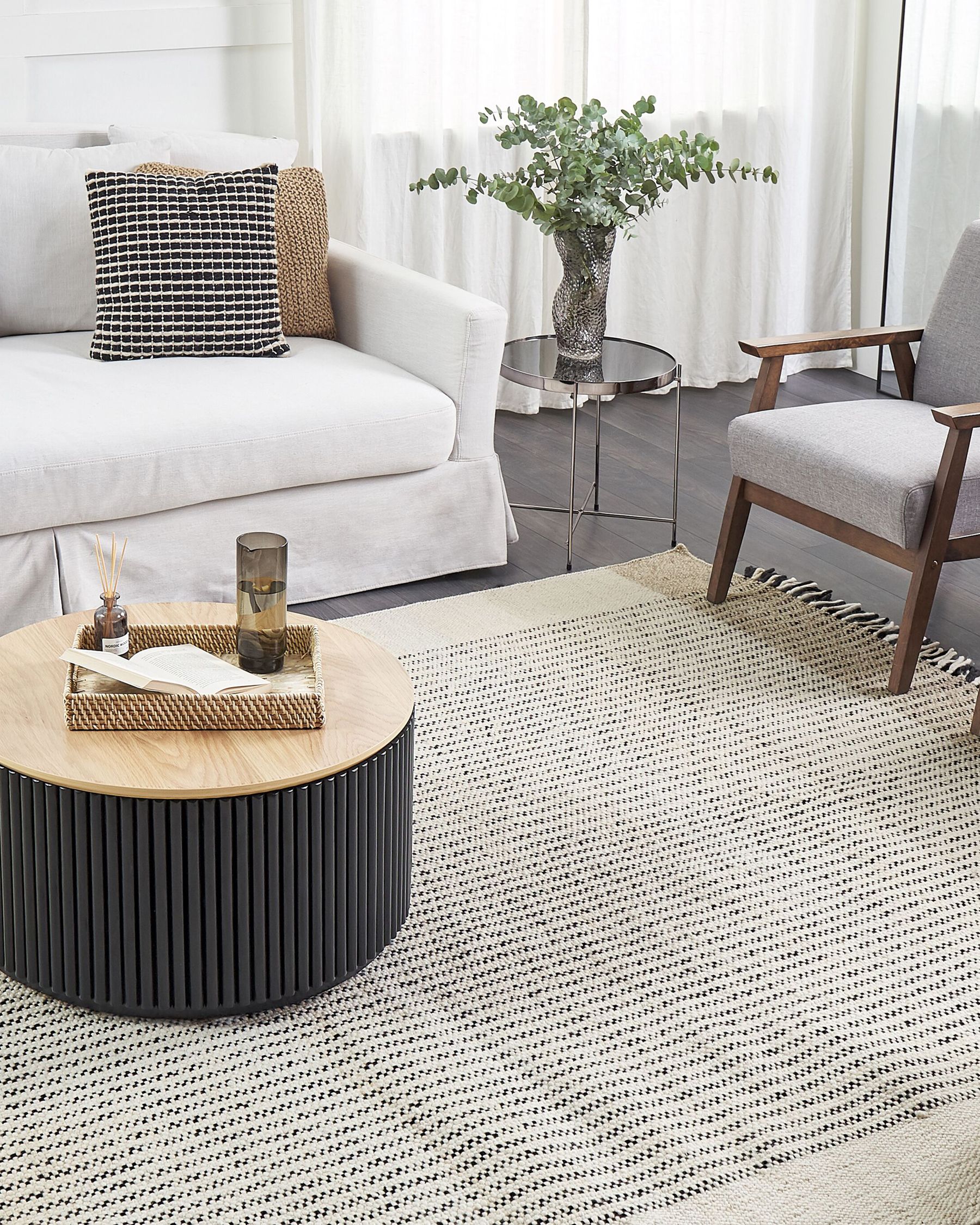 Vloerkleed wol beige/zwart 200 x 230 cm DIVARLI Beliani.nl