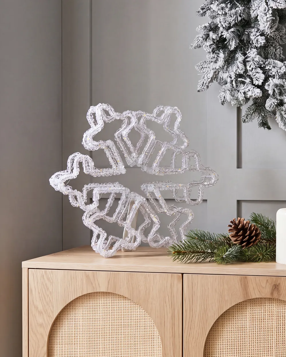 Outdoor Decoration LED SILVERAN 28 cm Snowflake White_1148565