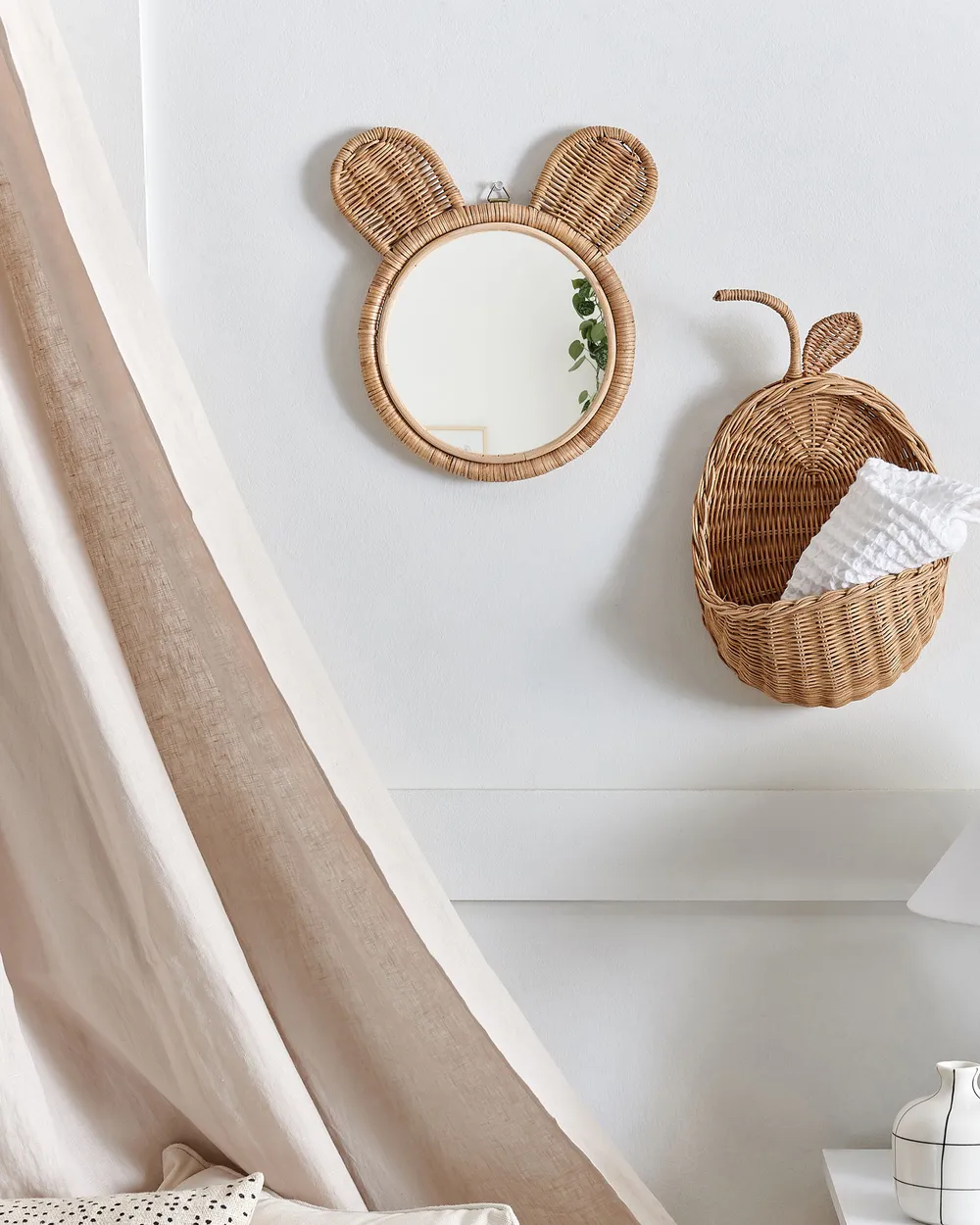 Lustro ścienne ASHANTI 30 cm 33 cm Rattan Naturalny