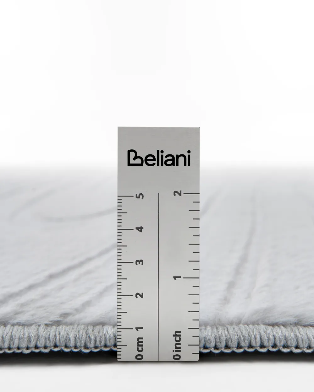 Faux Fur Rug ONTAKE Light Grey 160 x 160 cm - Beliani.ro