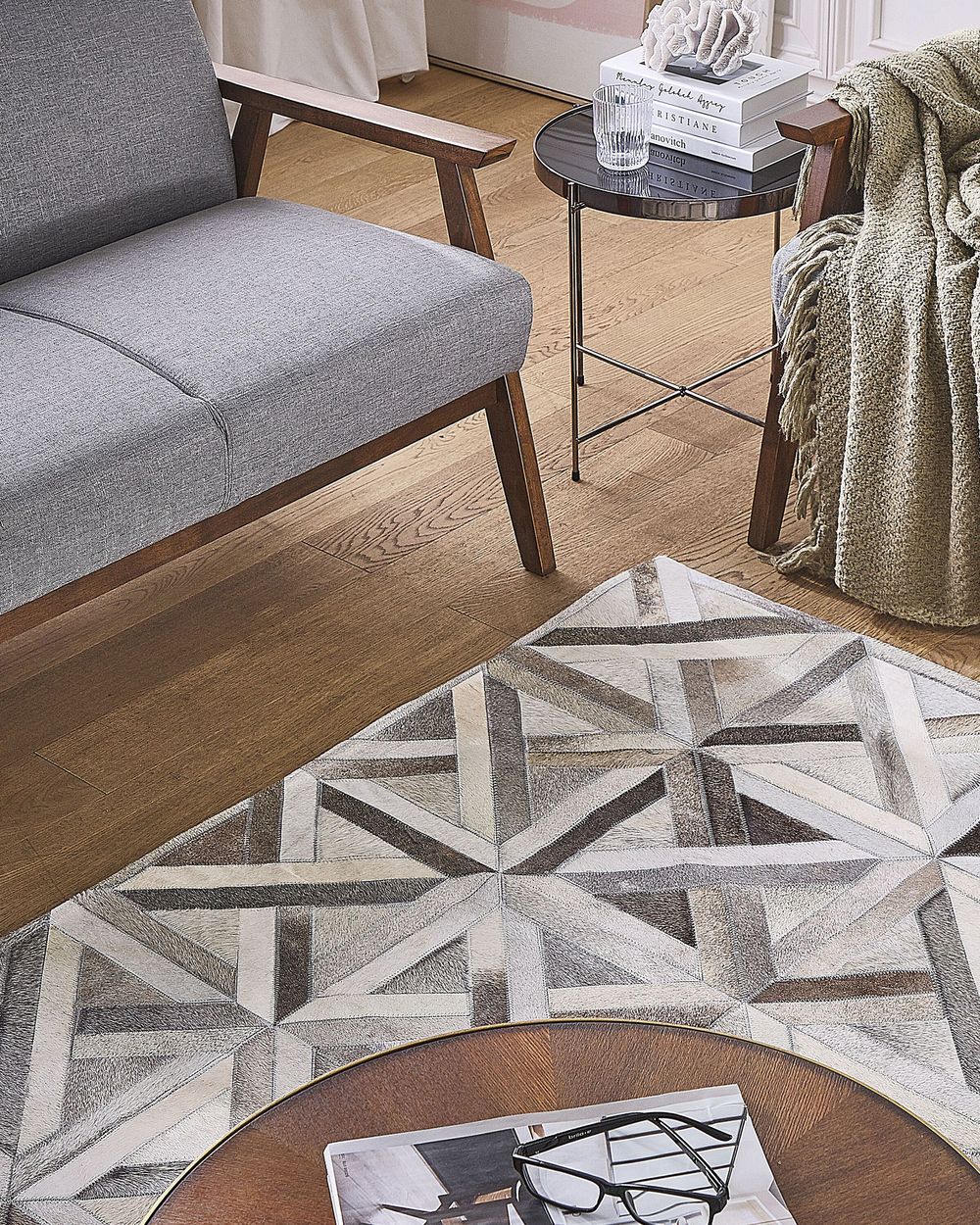 Rug ARTVIN Brown 140 x 200 cm Leather | Beliani.co.uk