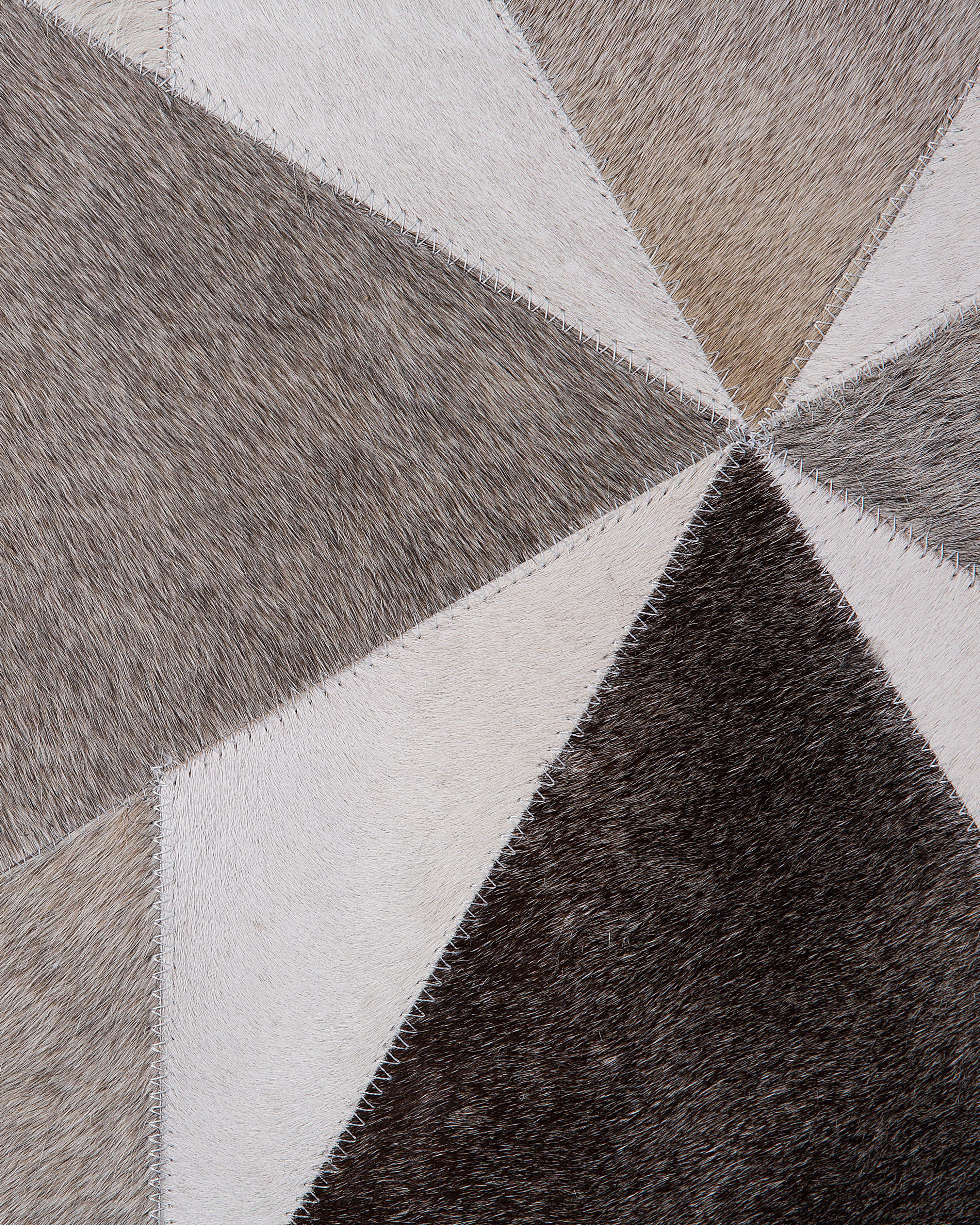 Kožený koberec 160 x 230 cm sivý ALAKA_688240