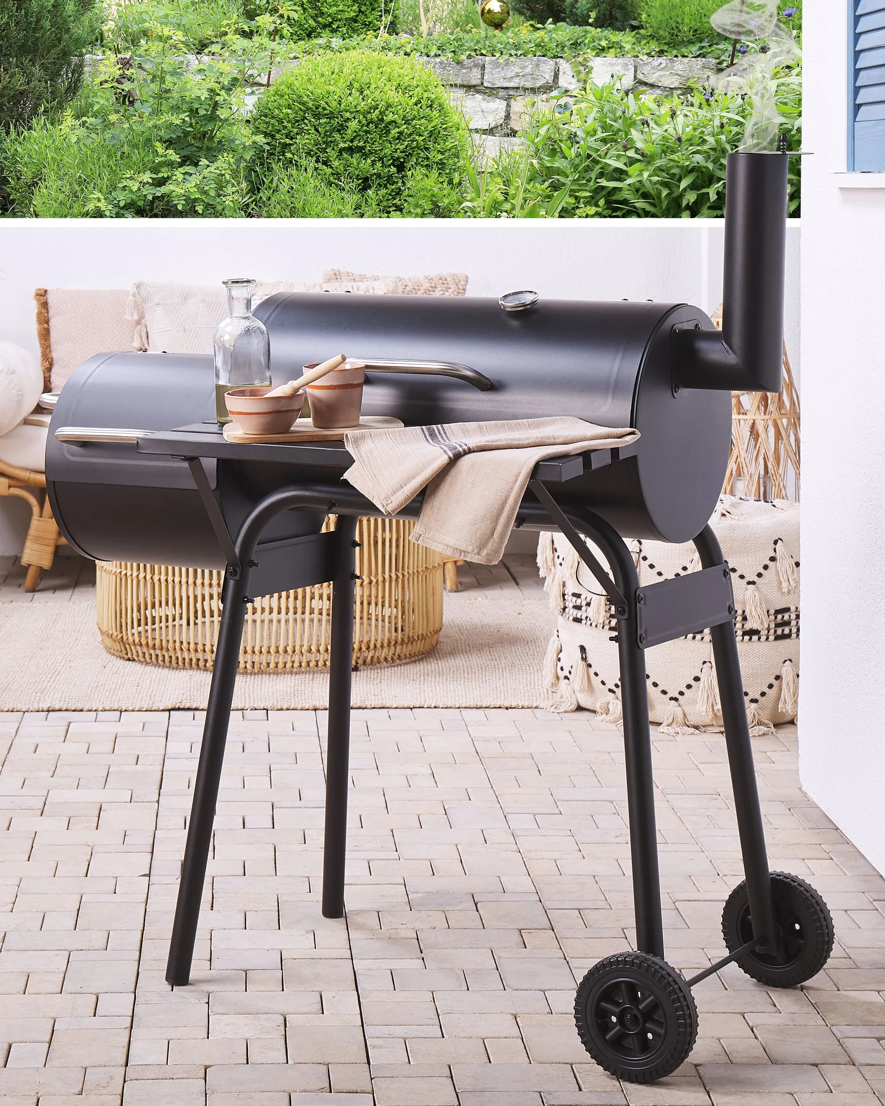 Barbecue a carbonella KATLA con affumicatore Metallo Nero_820693