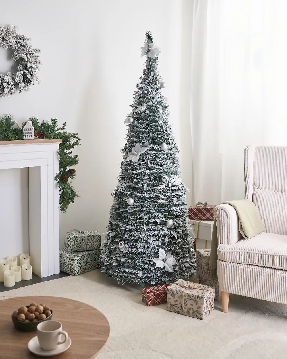 Künstlicher Weihnachtsbaum mit Schnee klappbar LED FIRVANA 185 cm Weiß