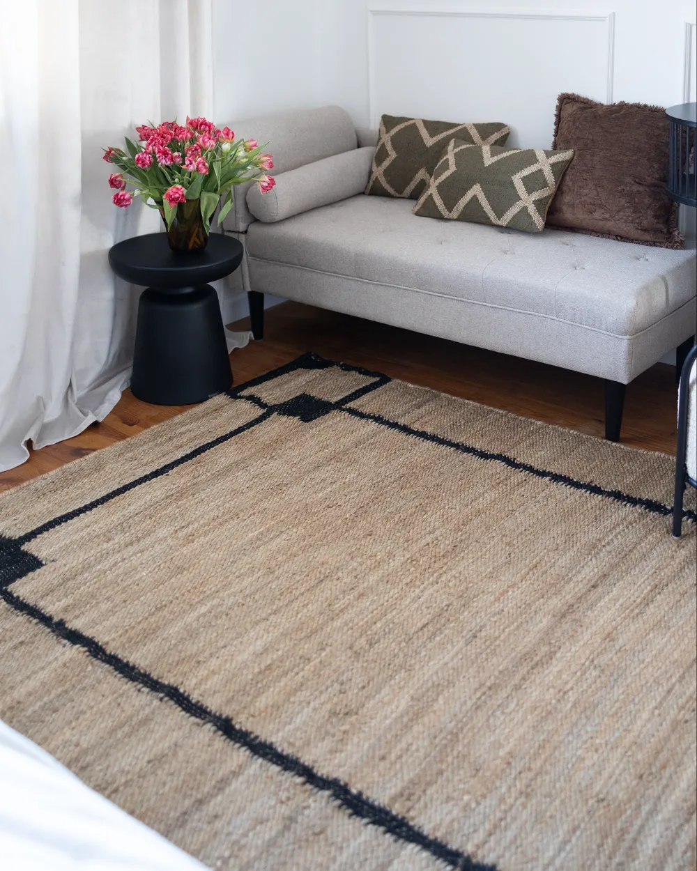 Tappeto GONDIA Nero/Beige 160 x 230 cm Iuta_1065629