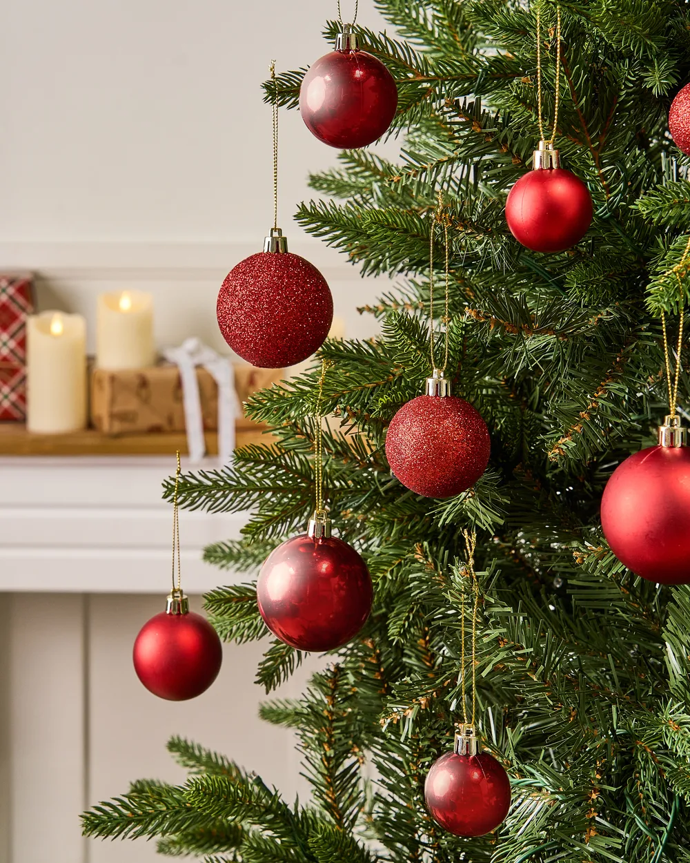 Set of 60 Baubles TYIN Red